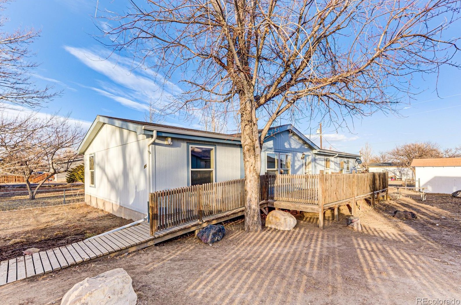 570 1st St, Bennett, CO 80102-8604