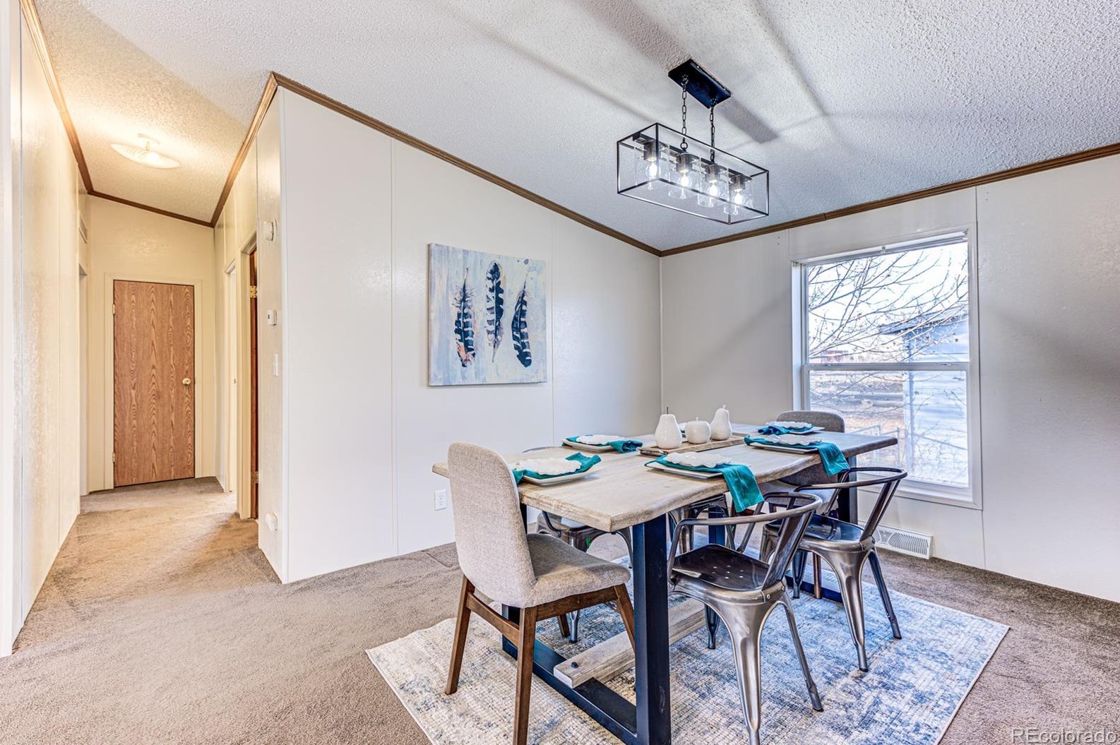 570 1st St, Bennett CO 80102-8604 exterior