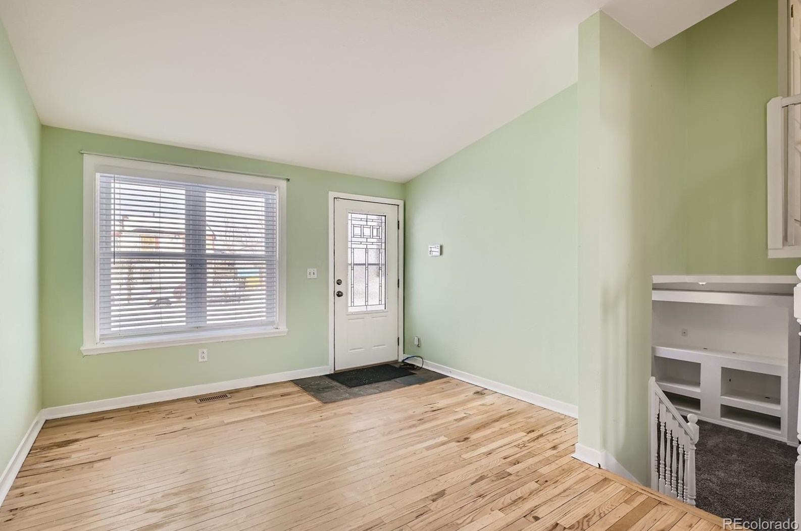 860 Centennial Dr, Bennett, CO 80102-7866