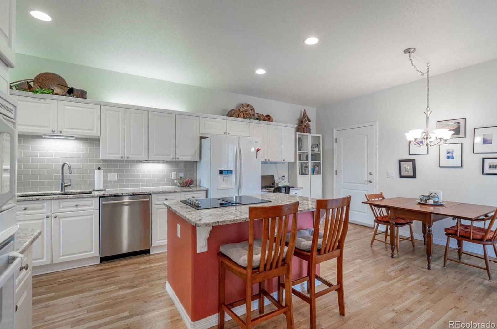 9815 Firestone Cir, Littleton, CO 80124-3183