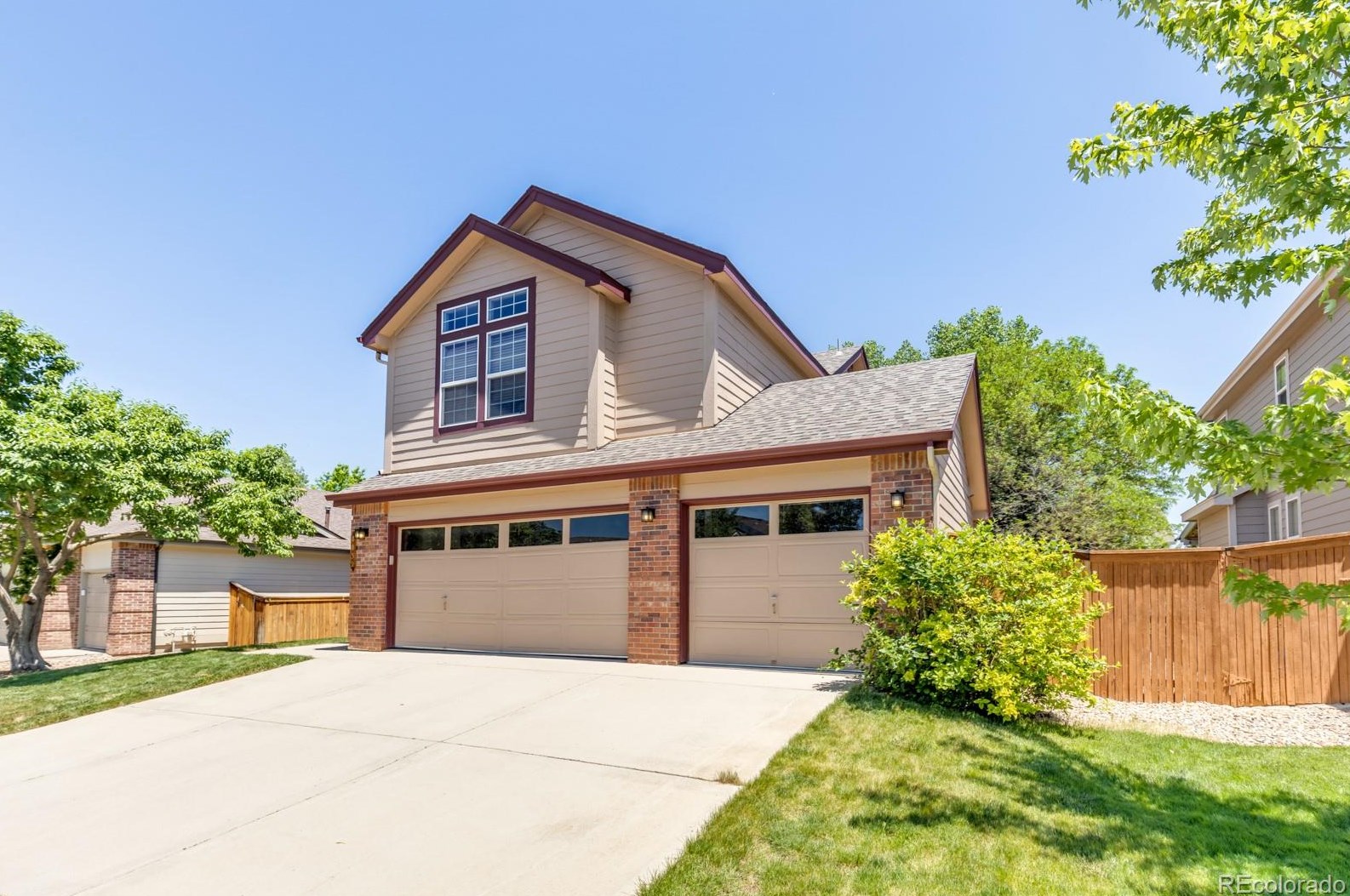 8832 Goosander Way, Littleton, CO 80126-5245