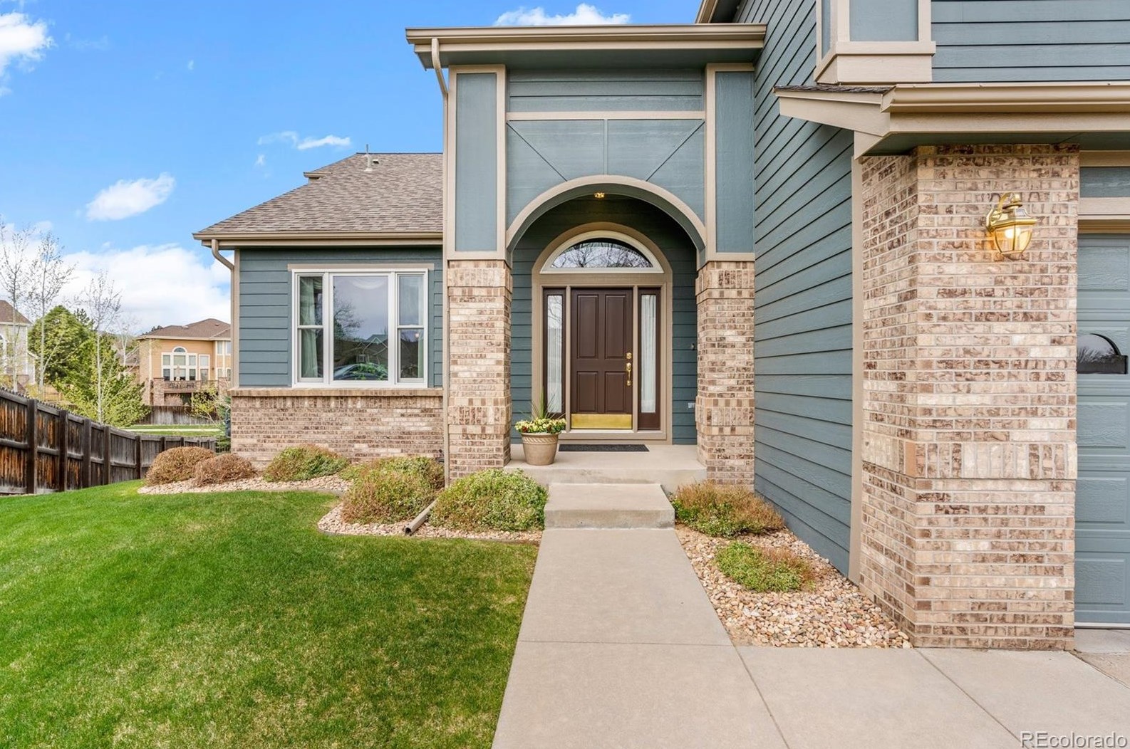 8347 Vivian St, Arvada CO  80005-5277 exterior