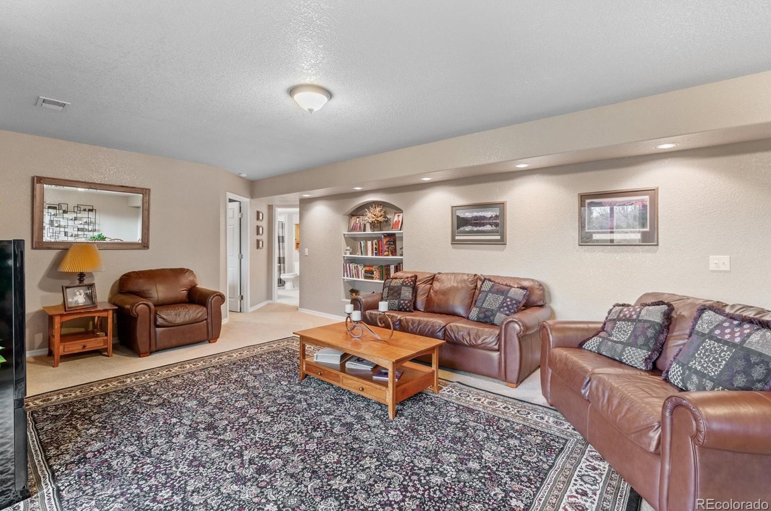 8347 Vivian St, Arvada CO  80005-5277 exterior