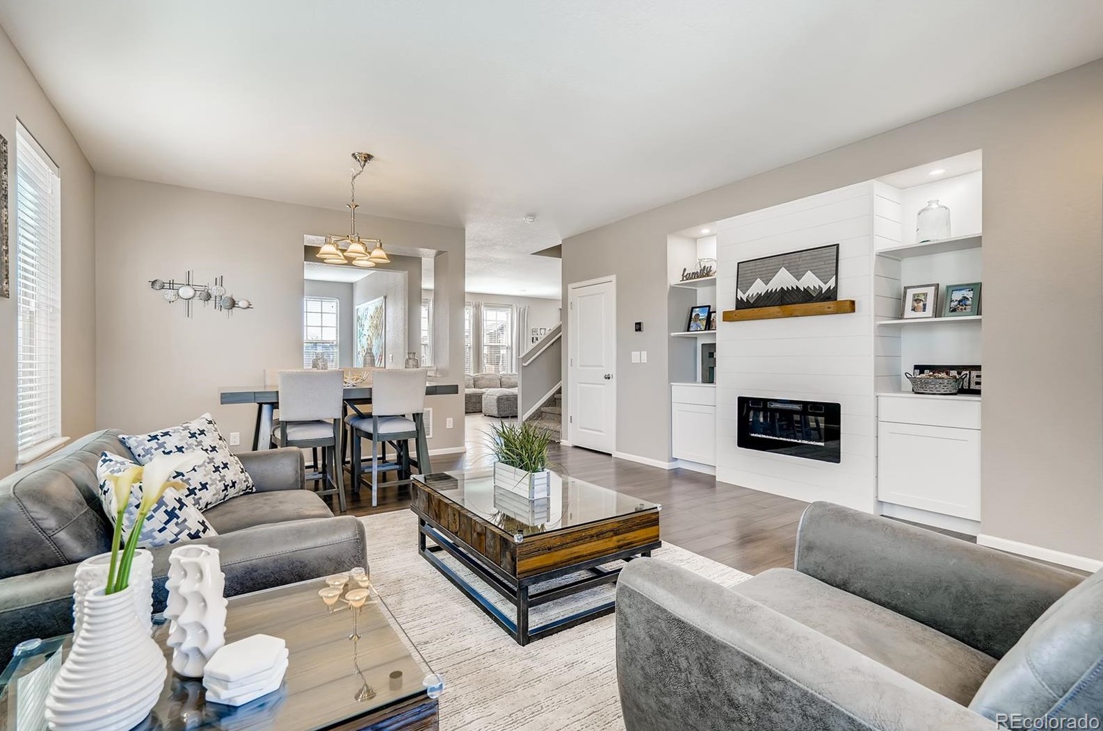 15022 70th Ave, Arvada, CO 80007