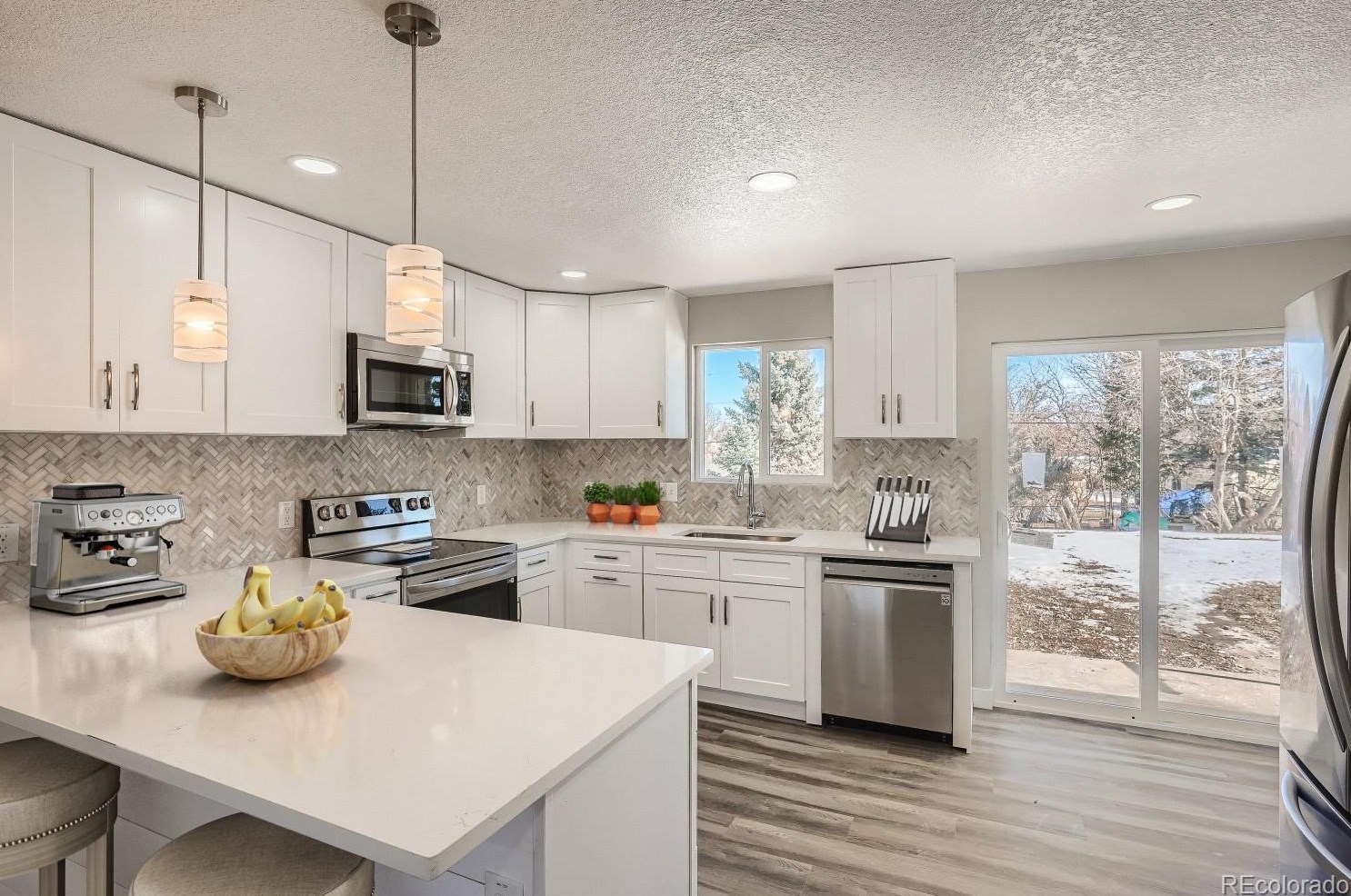 5992 Adams Dr, Littleton CO  80121-3004 exterior