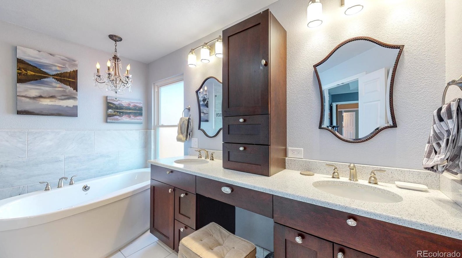 9738 Sylvestor Rd, Littleton CO 80129-6221 exterior