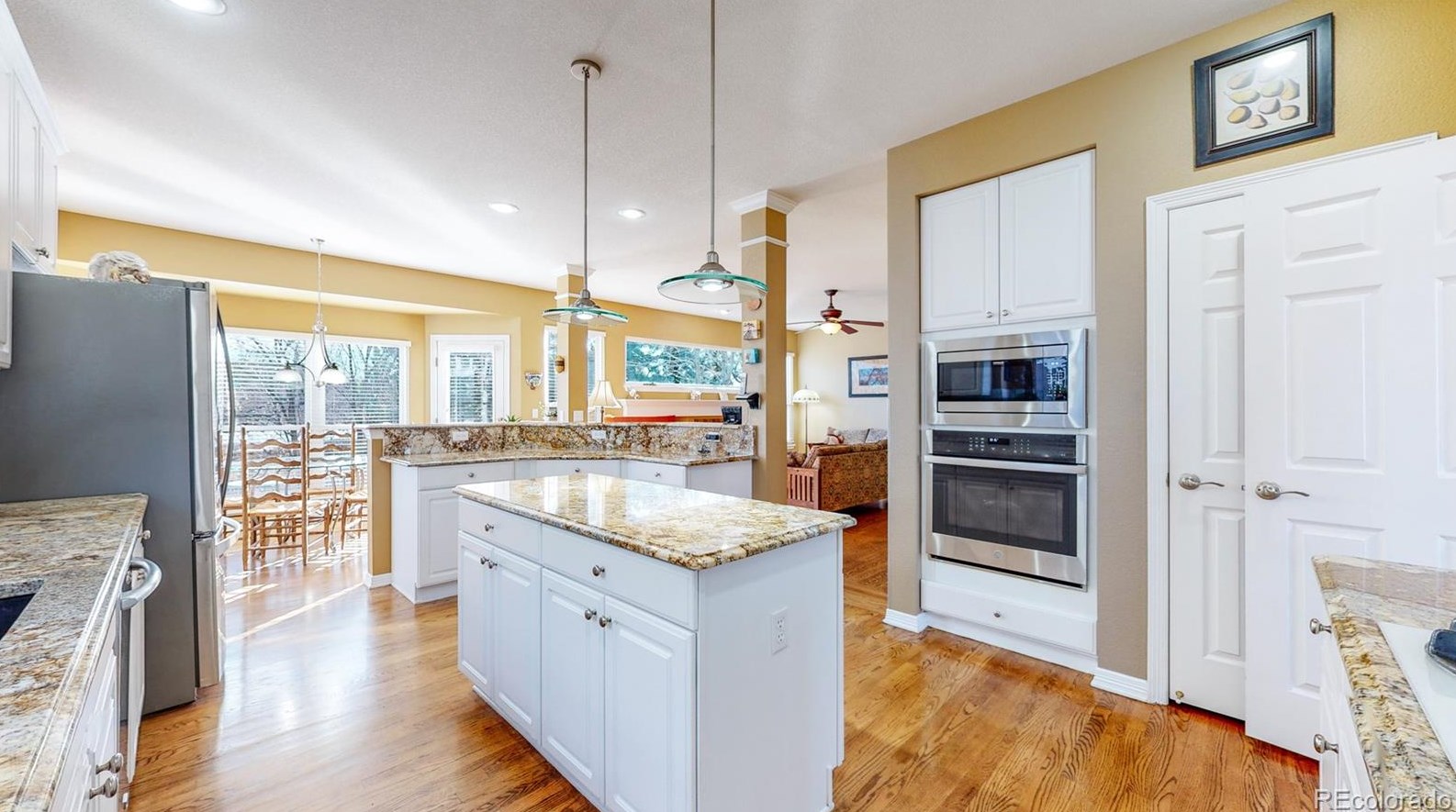 9738 Sylvestor Rd, Littleton CO 80129-6221 exterior