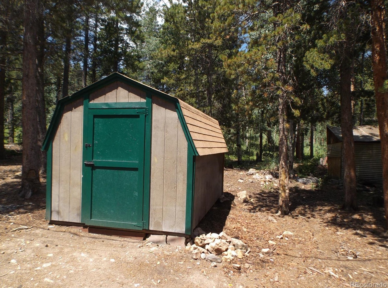 125 Lodge Pole Dr, Arvada CO  80422-8948 exterior