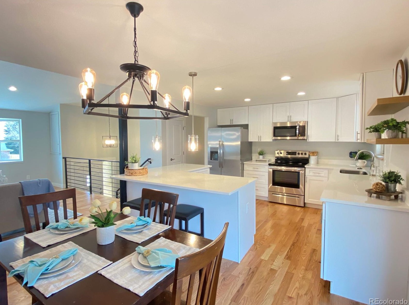 6871 Saulsbury St, Arvada CO  80003-3549 exterior
