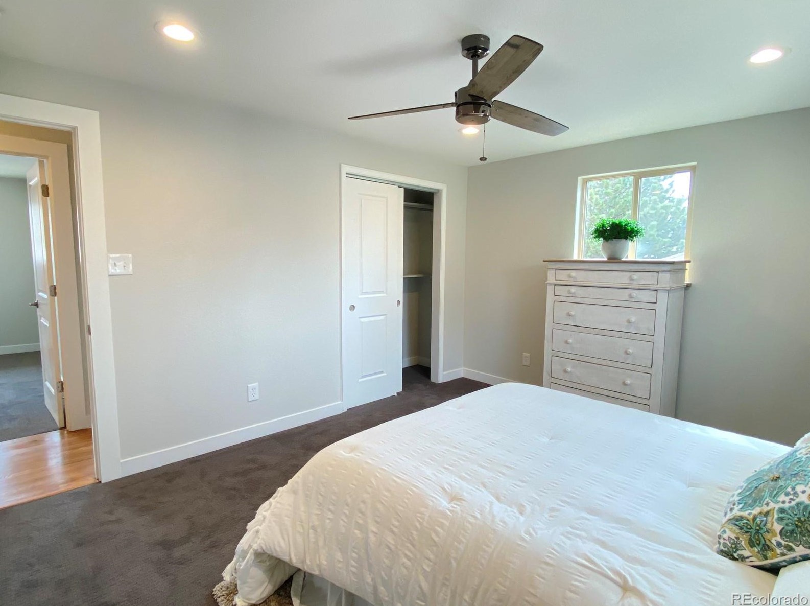 6871 Saulsbury St, Arvada CO  80003-3549 exterior