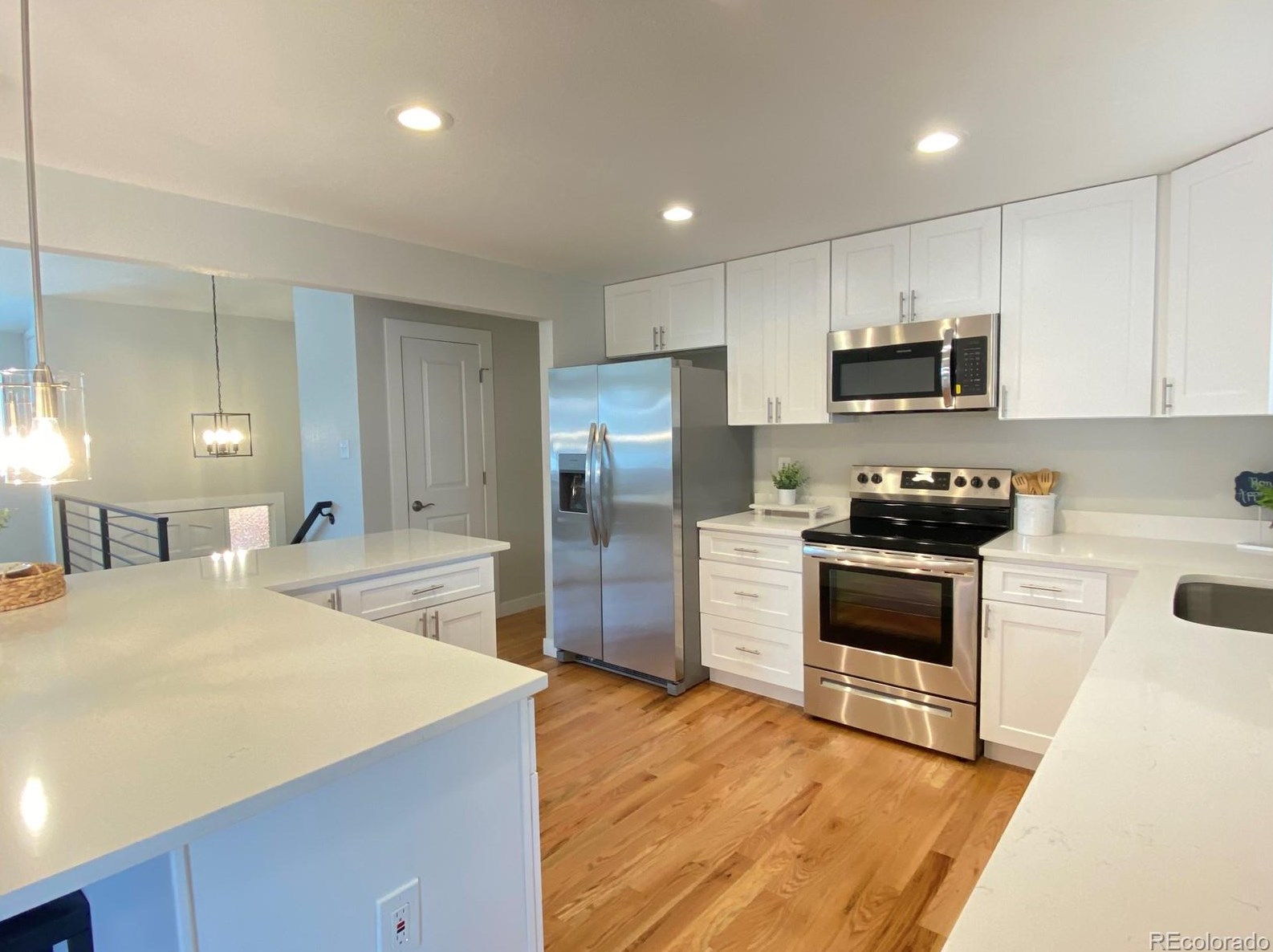 6871 Saulsbury St, Arvada CO  80003-3549 exterior