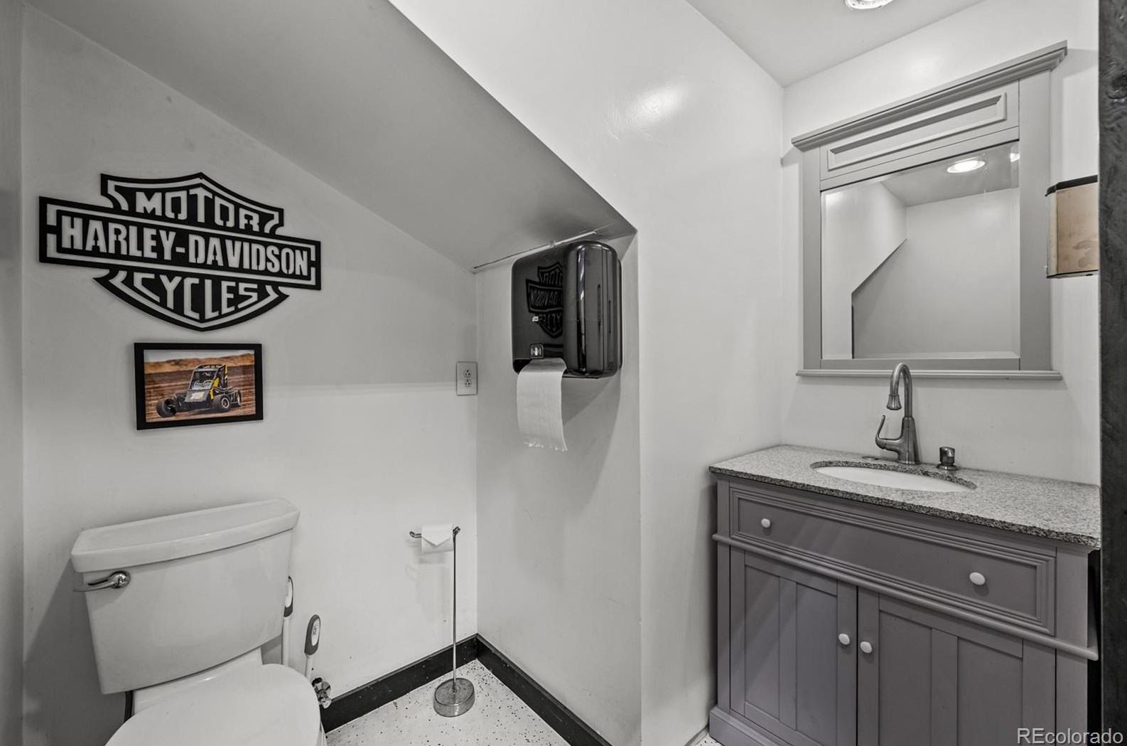 7687 Brk Dr, Littleton CO 80128-6113 exterior