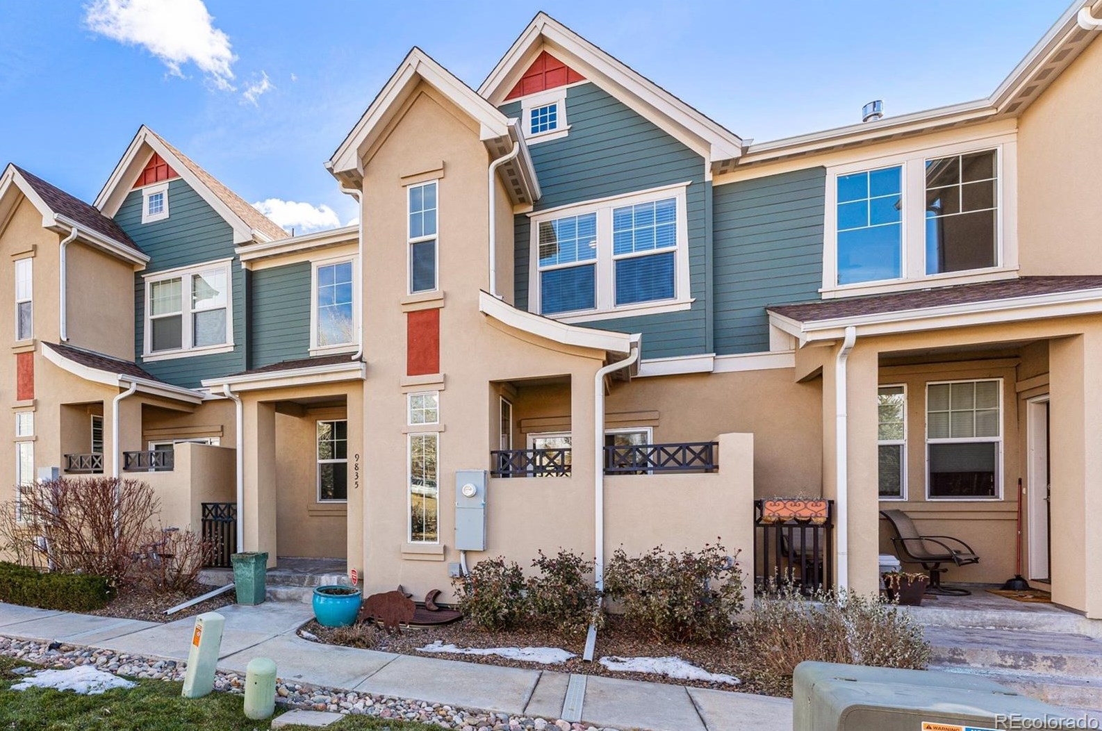 9835 Hinsdale Pl, Littleton, CO 80128-4194