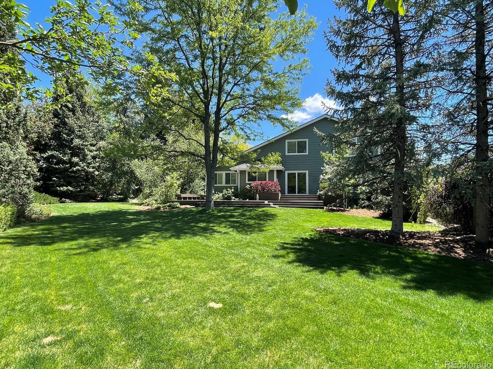 533 Sage Cir, Littleton CO 80126-2118 exterior