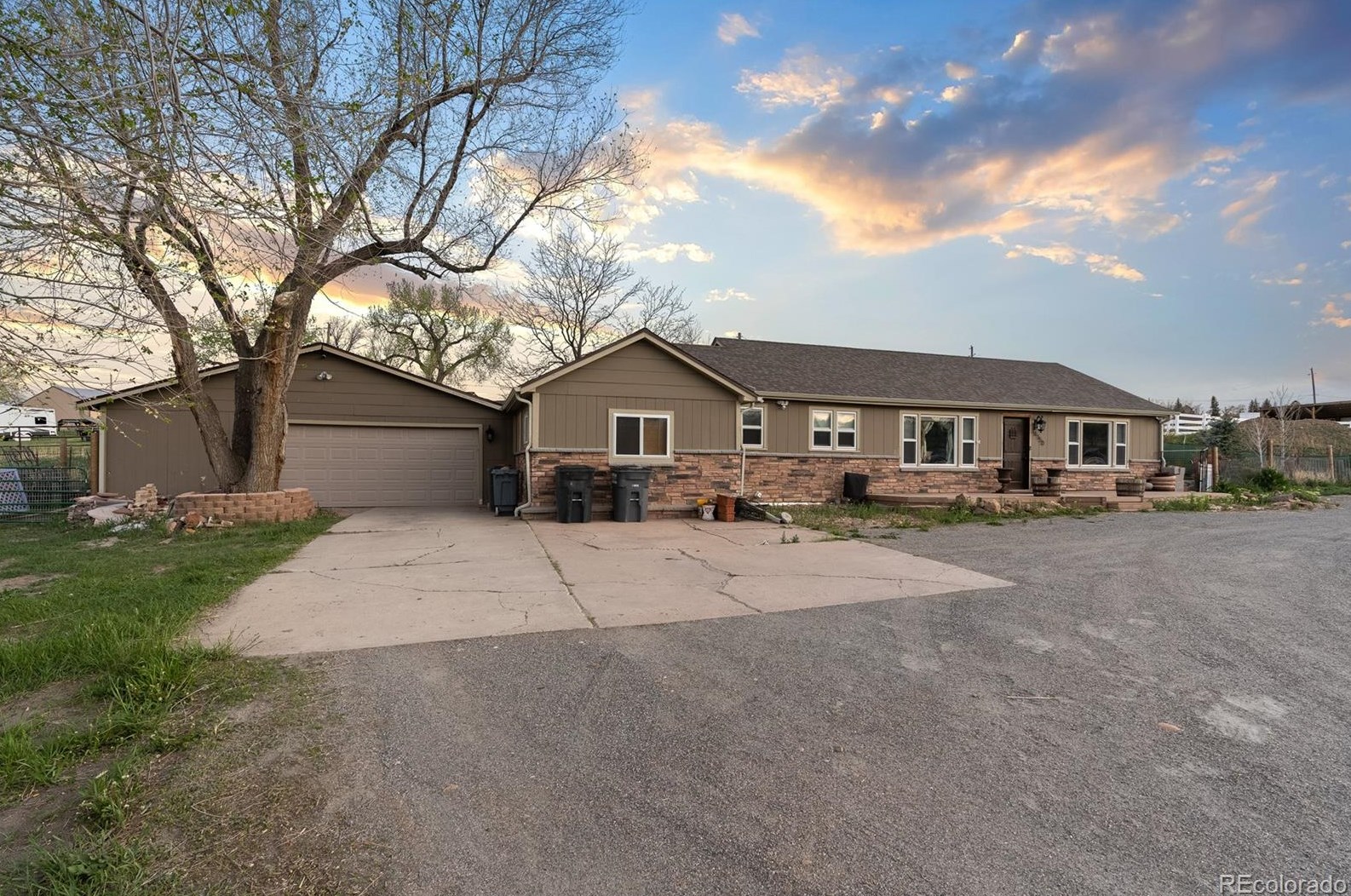 16150 75th Pl, Arvada, CO 80007