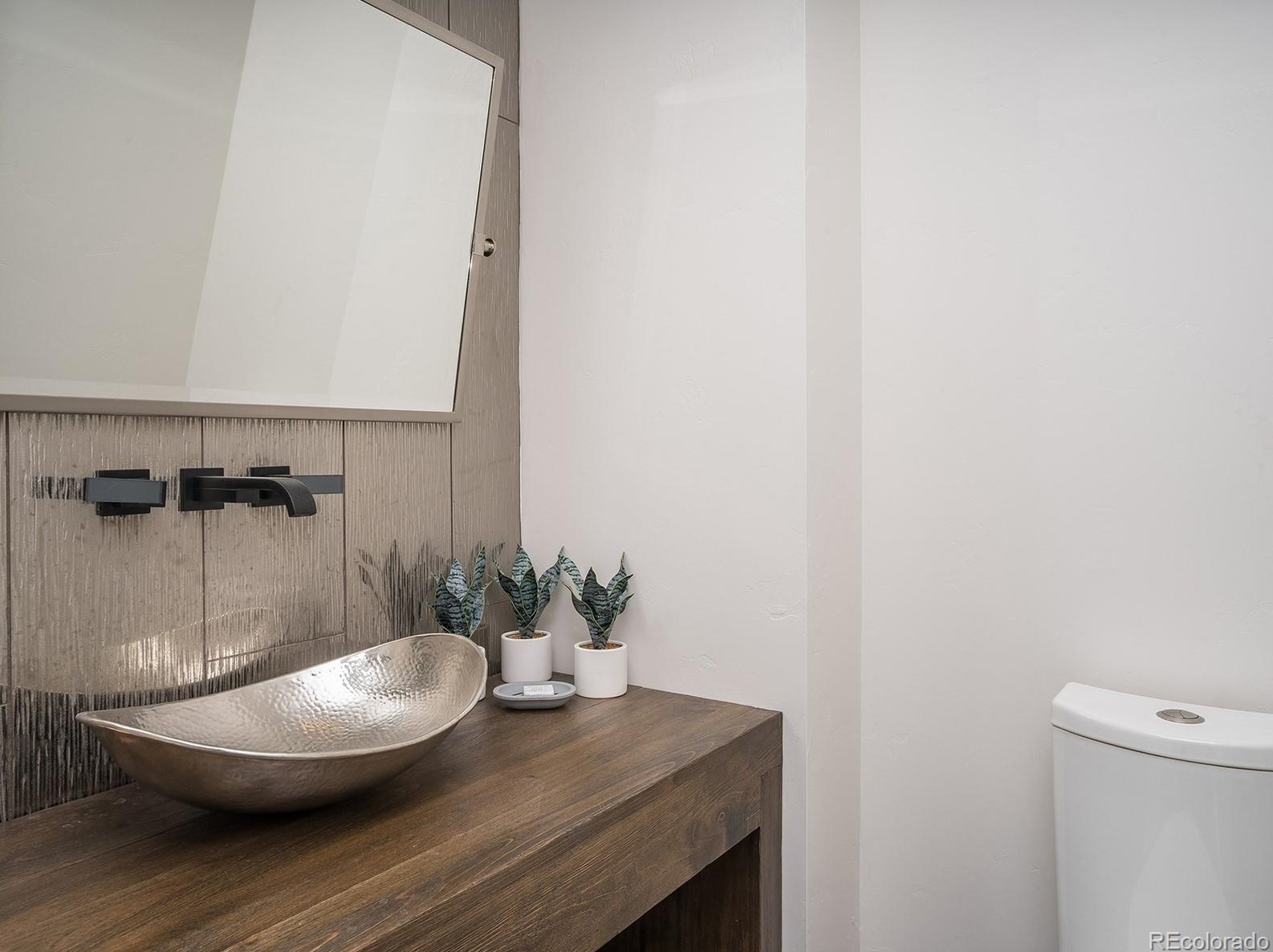 1390 Bangtail Way, Steamboat Springs CO 80487-1819 exterior