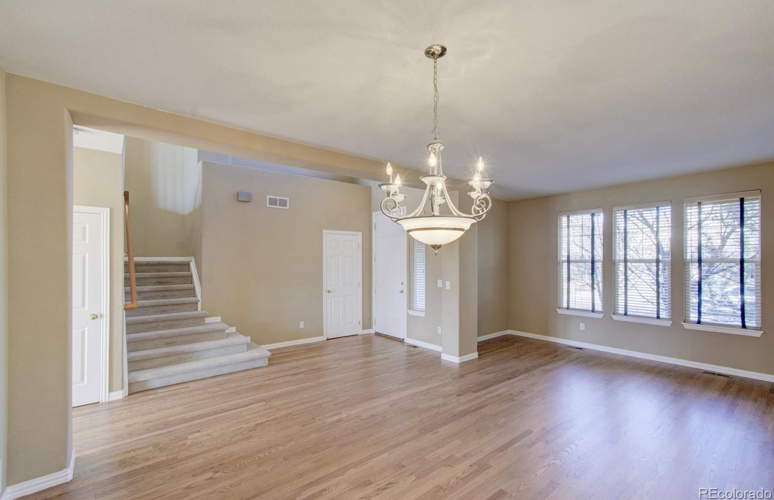 3455 Westbrook Ln, Littleton, CO 80129-1530