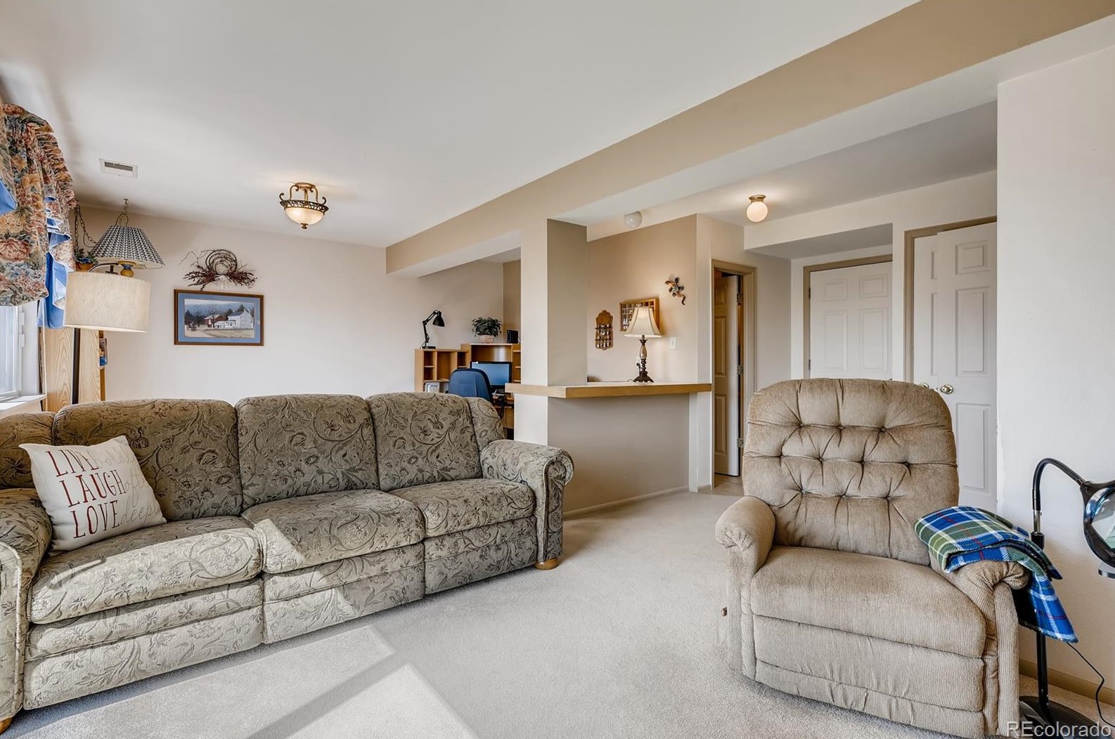 6425 Wright St, Littleton CO 80127-4800 exterior