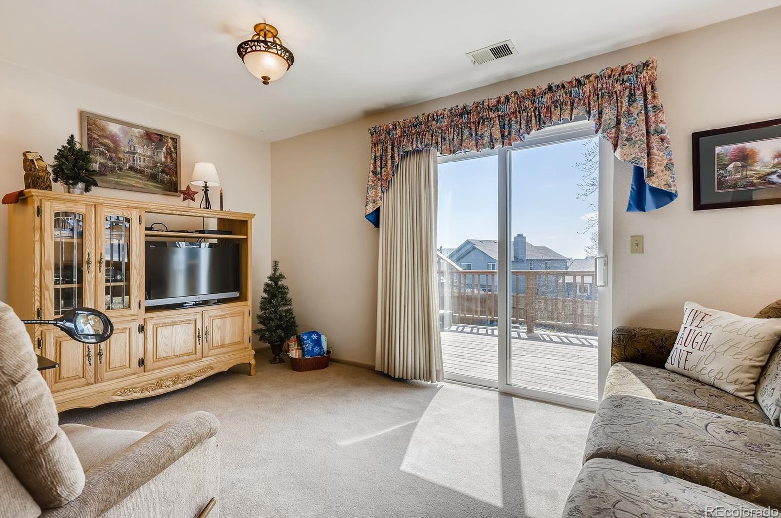 6425 Wright St, Littleton CO 80127-4800 exterior