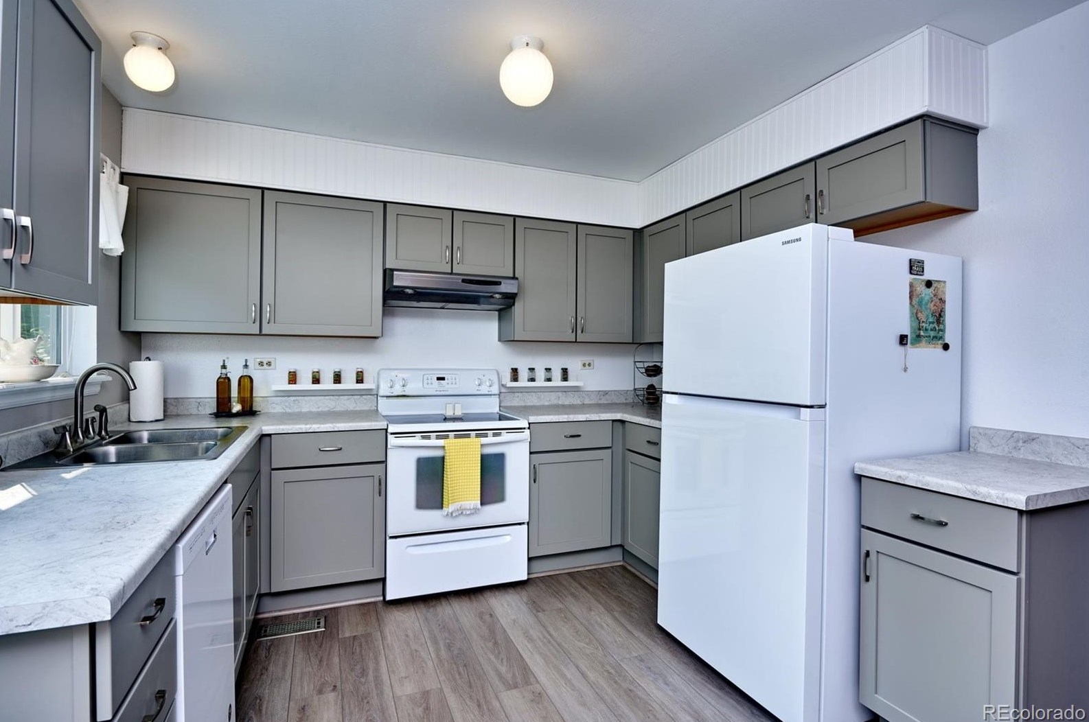 16791 Nassau Dr, Denver CO 80013-2903 exterior