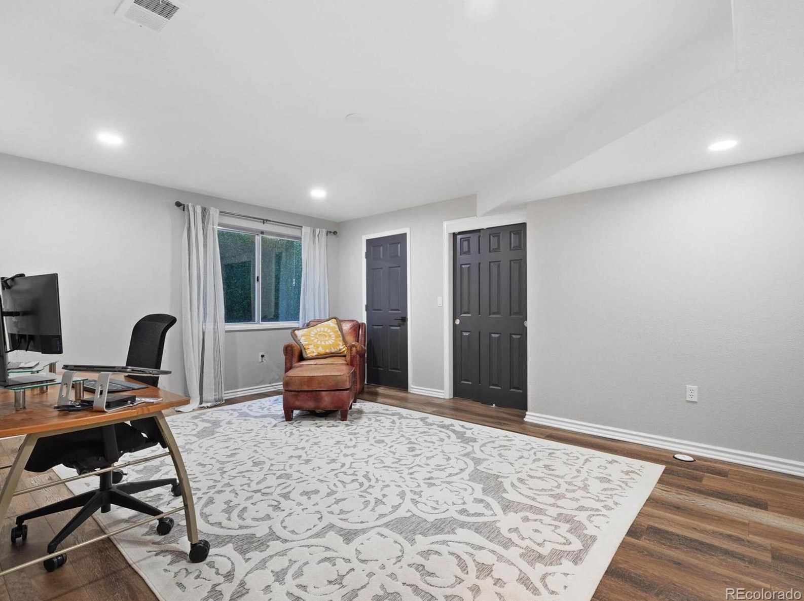 2816 Greensborough Dr, Littleton CO 80129-1531 exterior