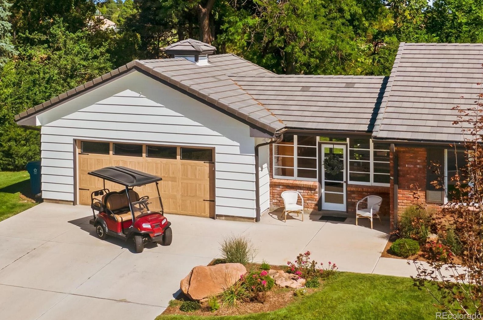 5 Fairway Ln, Littleton CO  80123-6669 exterior