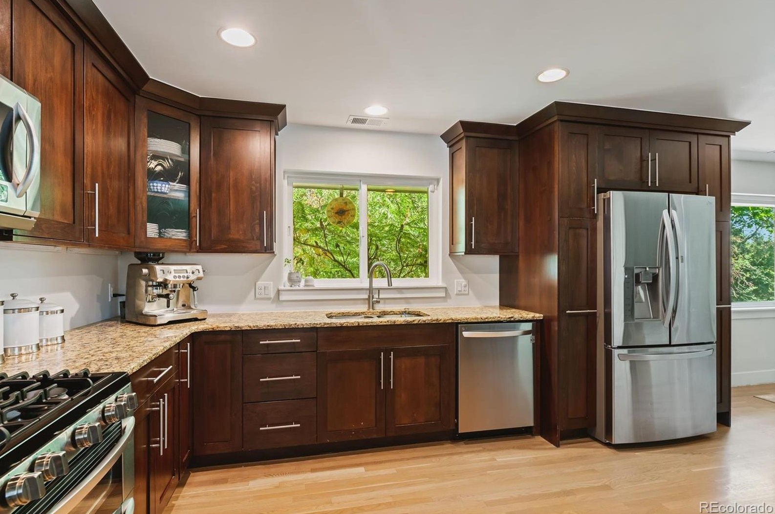 5 Fairway Ln, Littleton CO  80123-6669 exterior