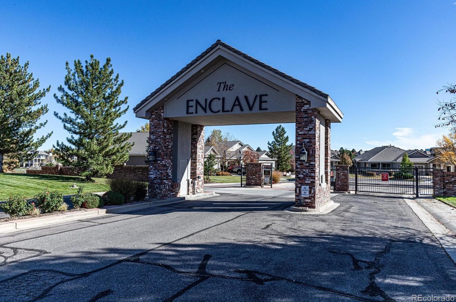 9629 Brook Hill Ln, Littleton CO 80124-5546 exterior