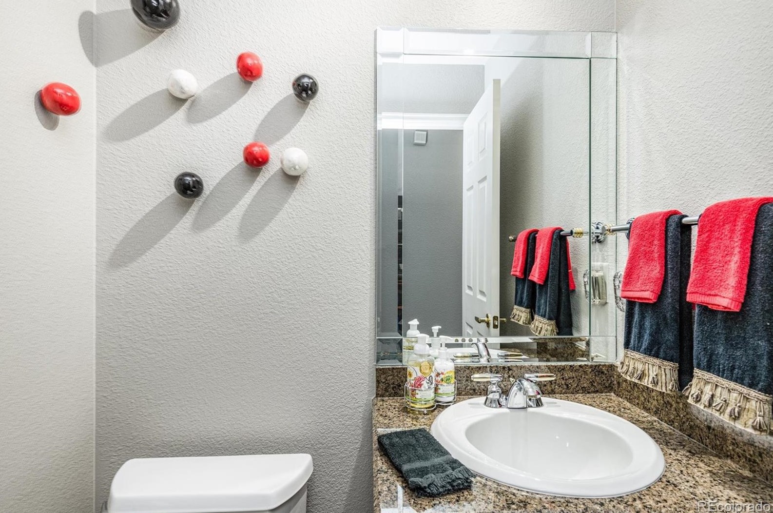 9629 Brook Hill Ln, Littleton CO 80124-5546 exterior