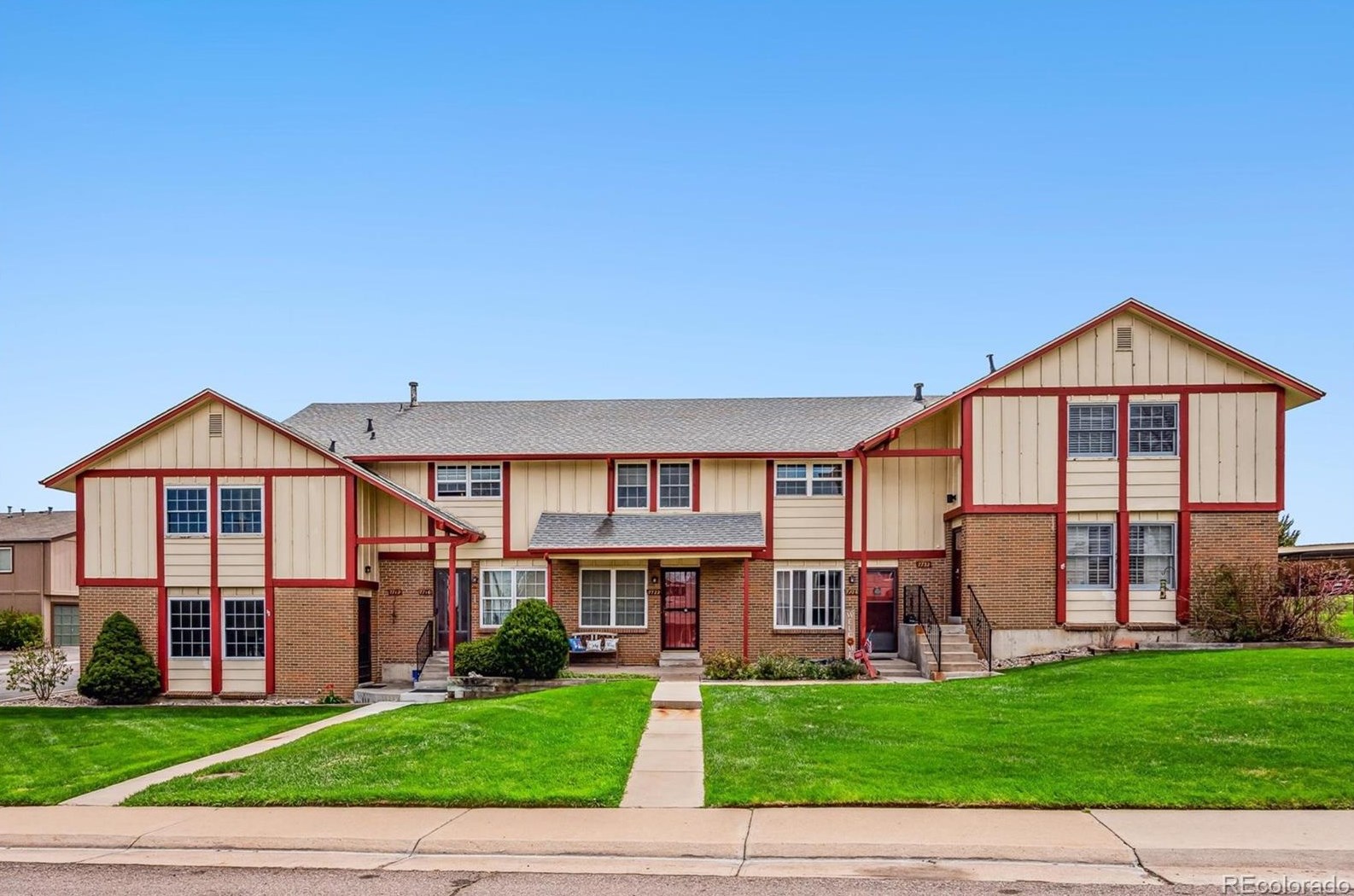 7722 Glasgow Pl, Littleton, CO 80128-4806