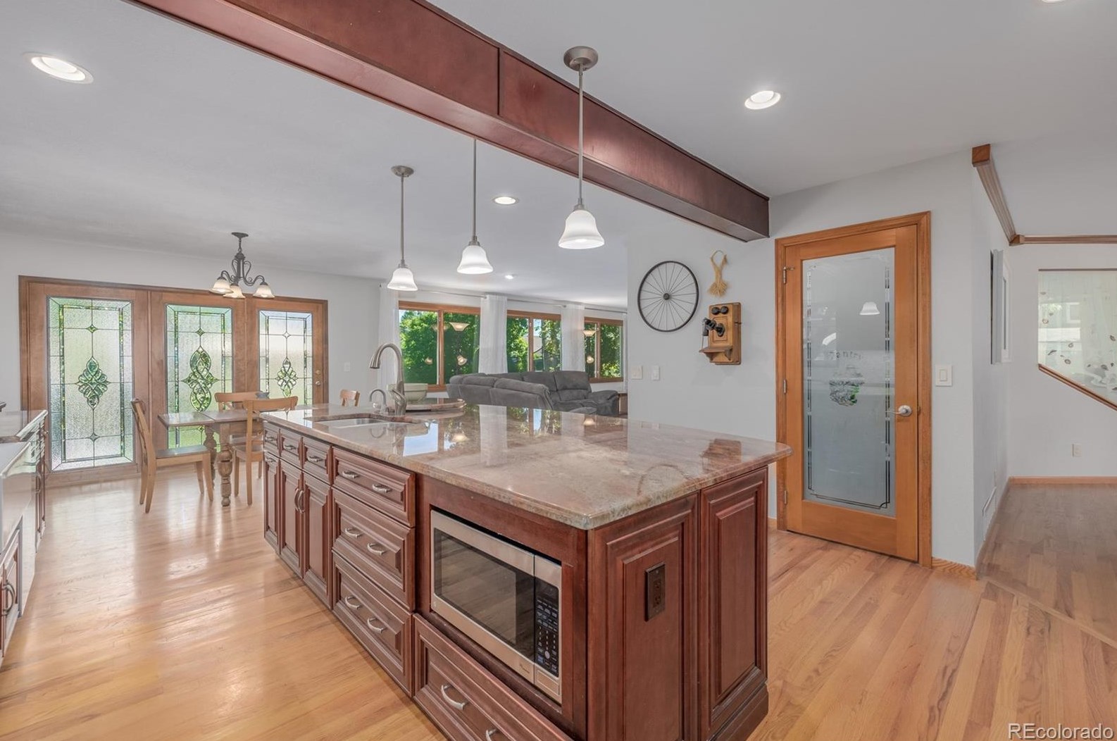 8233 Otero Ave, Littleton CO 80128-5530 exterior