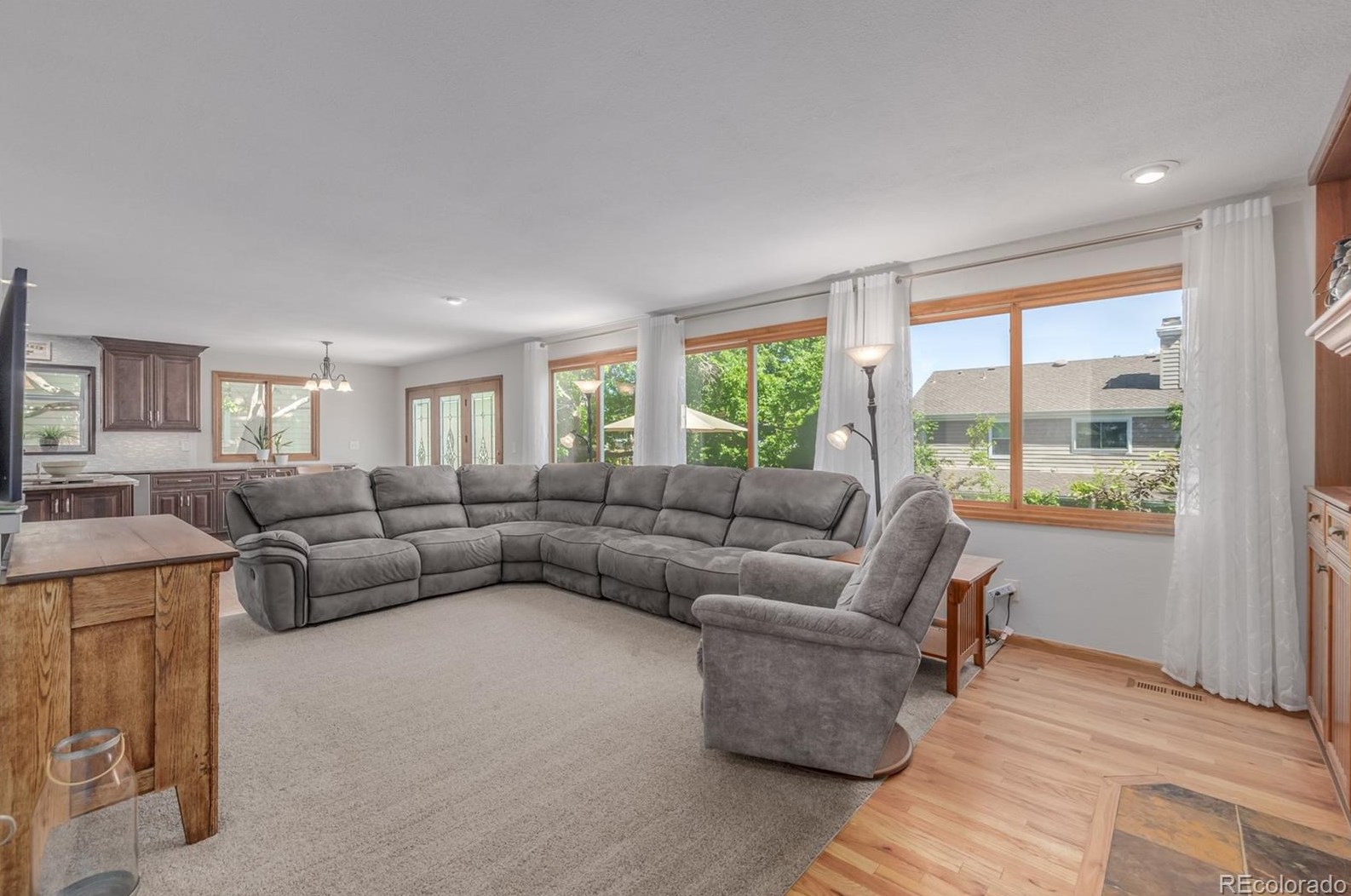 8233 Otero Ave, Littleton CO 80128-5530 exterior