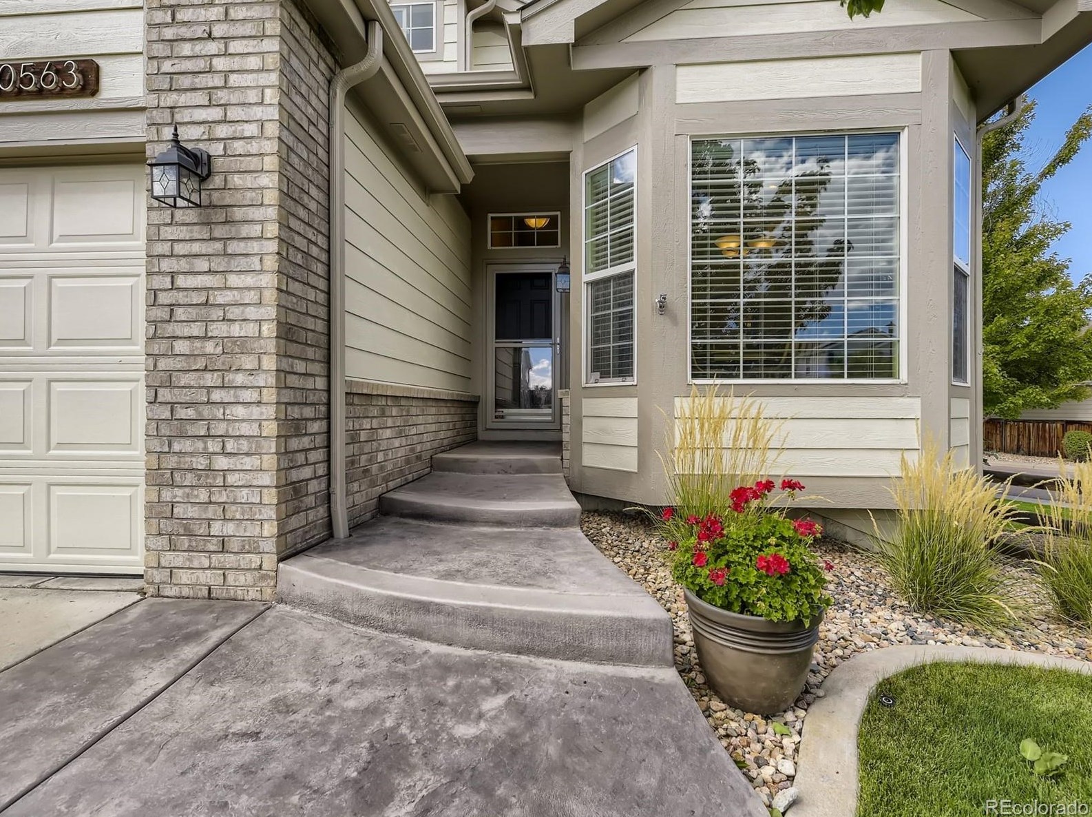 10563 Polk Pl, Littleton CO 80123-3150 exterior