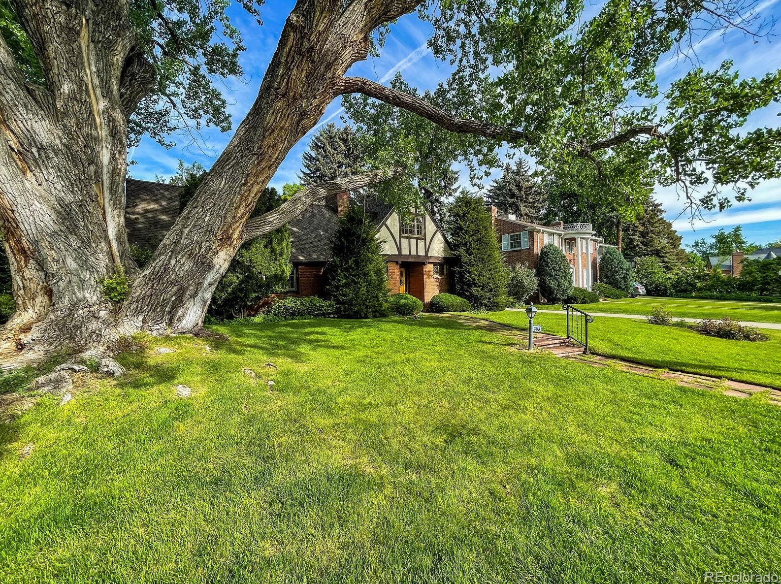 353 Ivy St, Denver, CO 80220