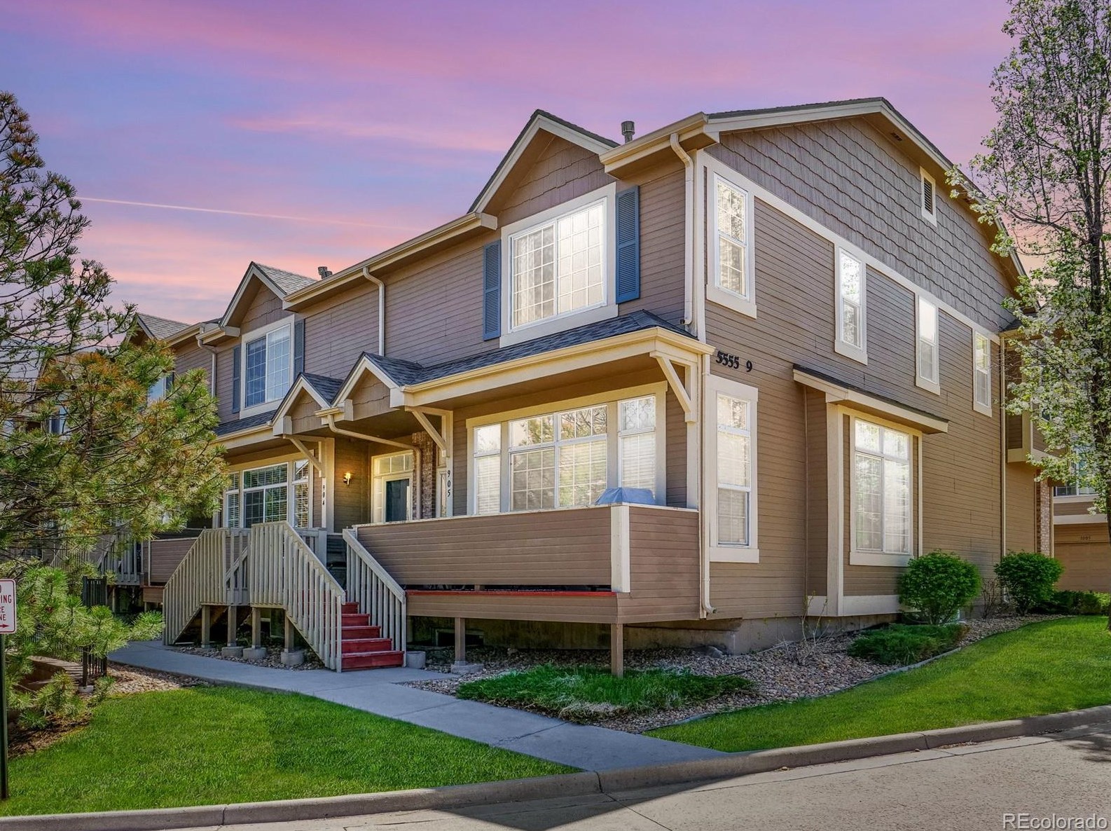 5555 Briarwood Ave, Littleton CO  80122-2362 exterior