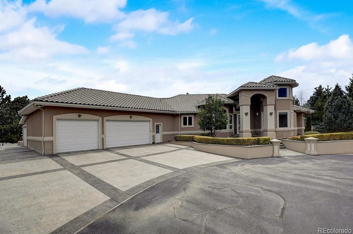5844 Zinnia Ct, Arvada, CO 80004-3902