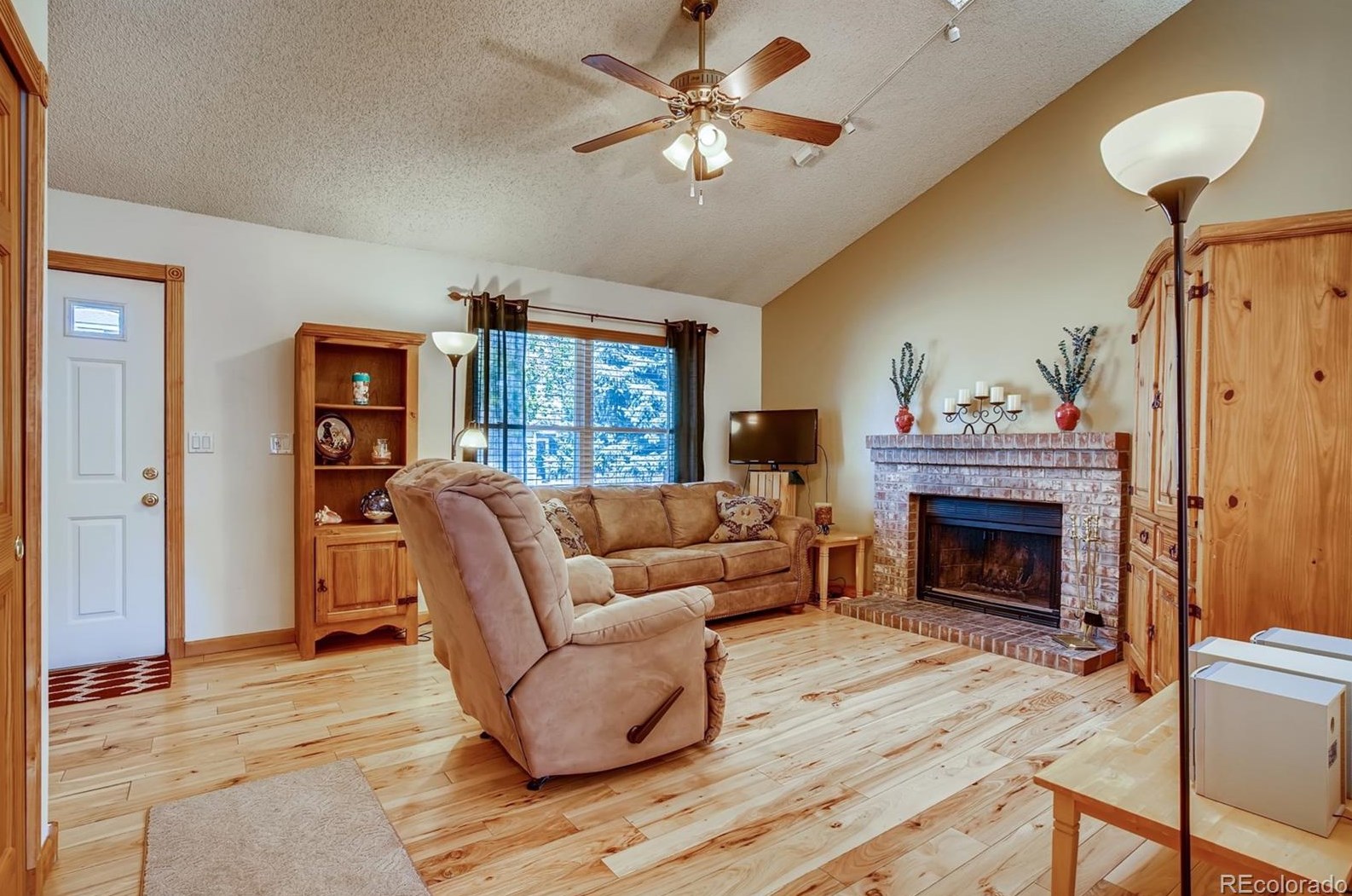 8376 Cobblestone St, Littleton, CO 80126-2426