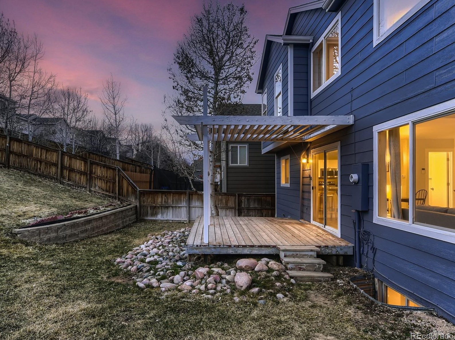 9741 Queenscliffe Dr, Littleton CO  80130-7187 exterior