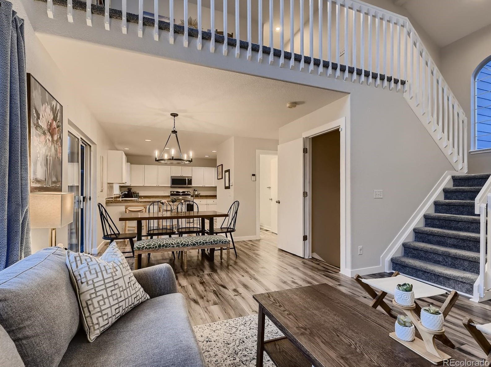 9741 Queenscliffe Dr, Littleton CO  80130-7187 exterior