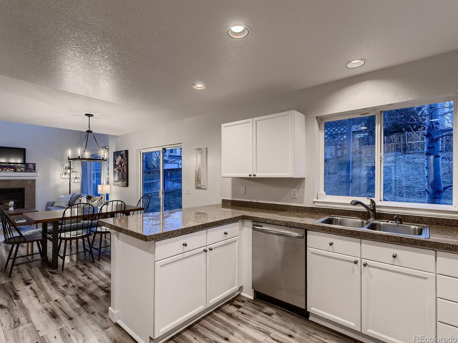 9741 Queenscliffe Dr, Littleton CO  80130-7187 exterior