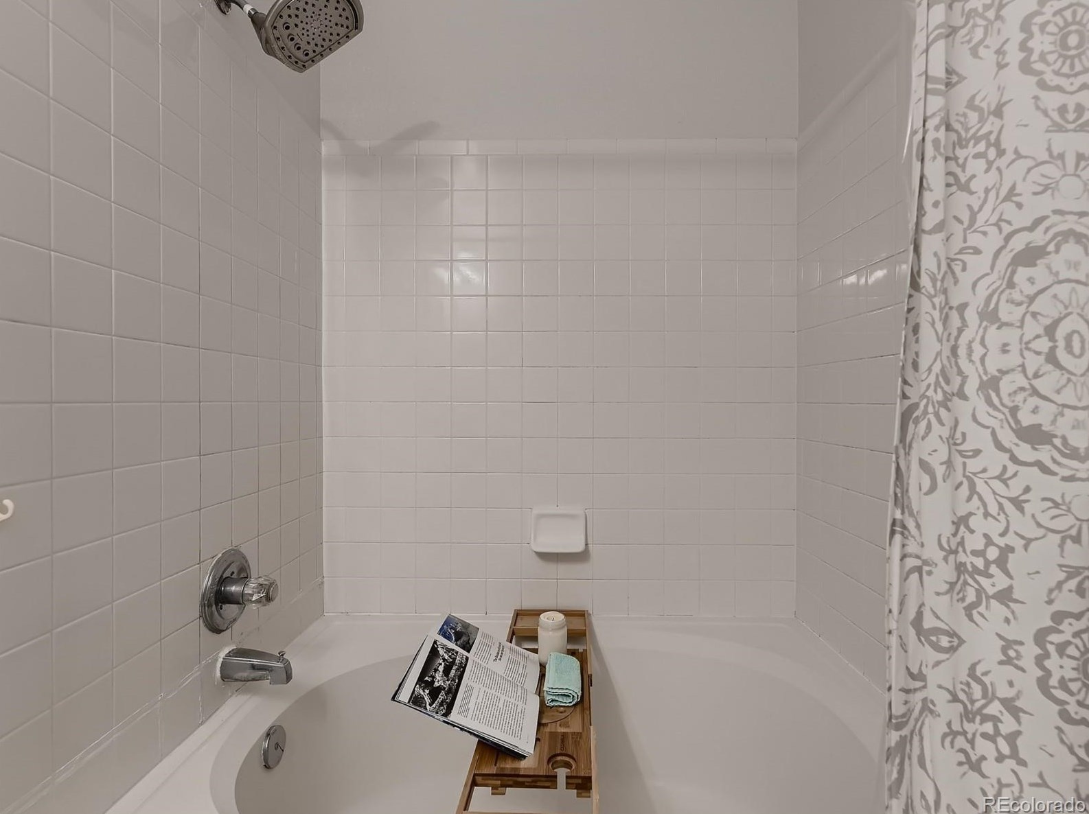 9741 Queenscliffe Dr, Littleton CO  80130-7187 exterior