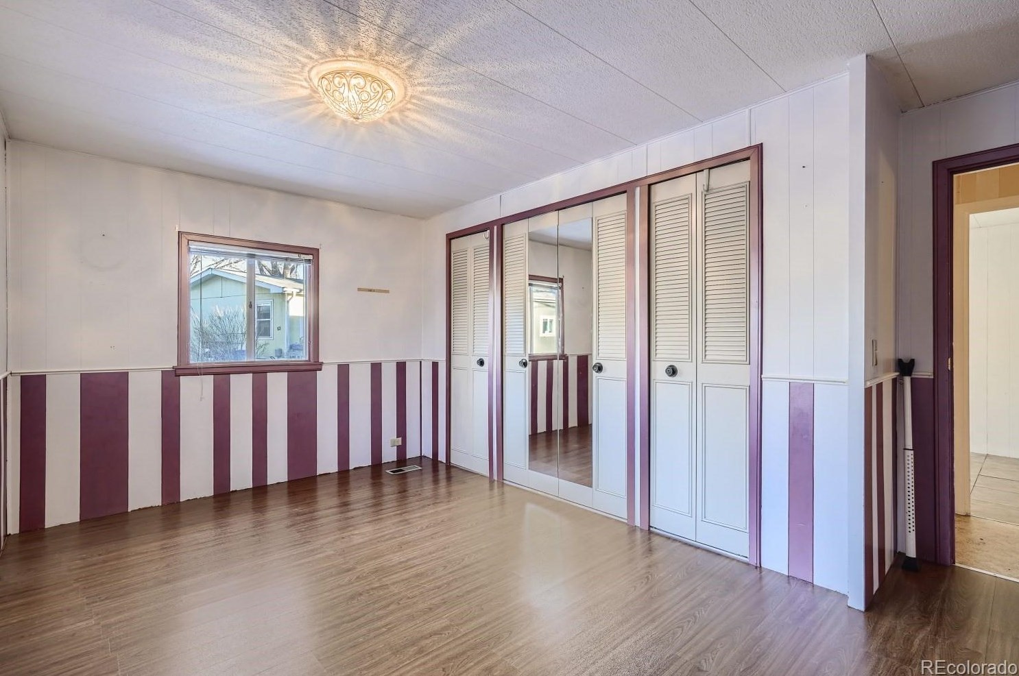 6705 Santa Fe Dr, Littleton CO 80120-2925 exterior