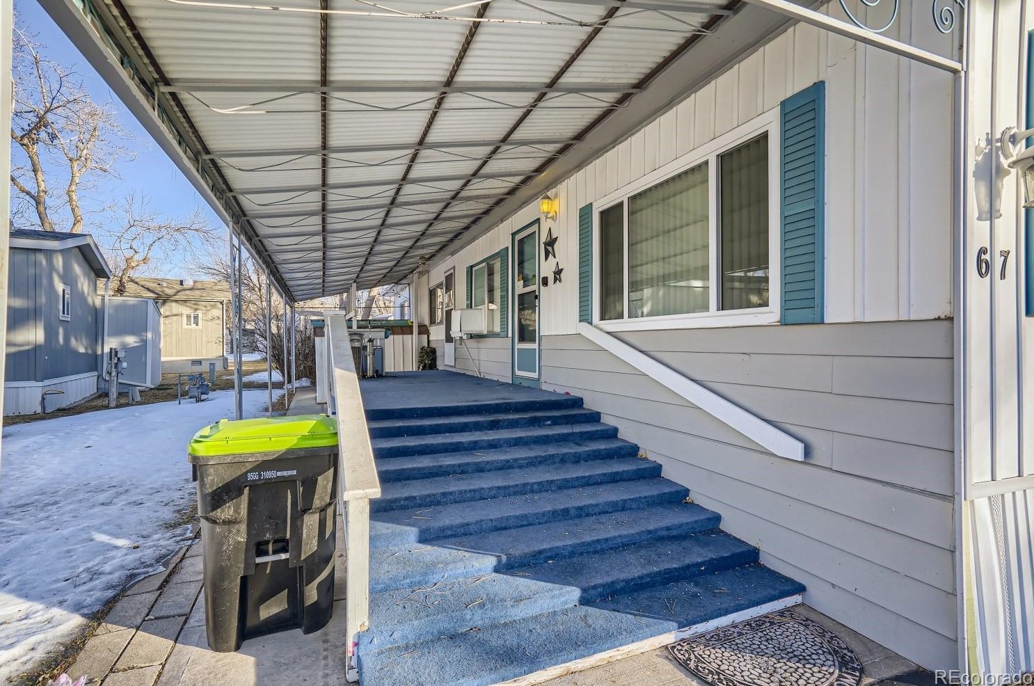 6705 Santa Fe Dr, Littleton CO 80120-2925 exterior