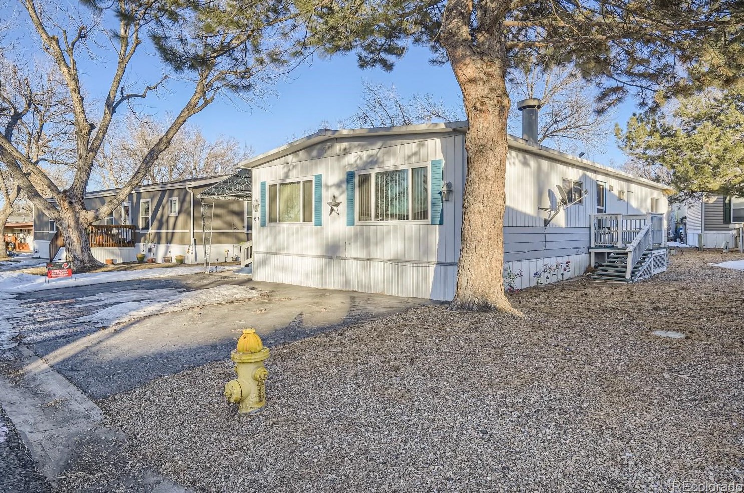 6705 Santa Fe Dr, Littleton CO 80120-2925 exterior