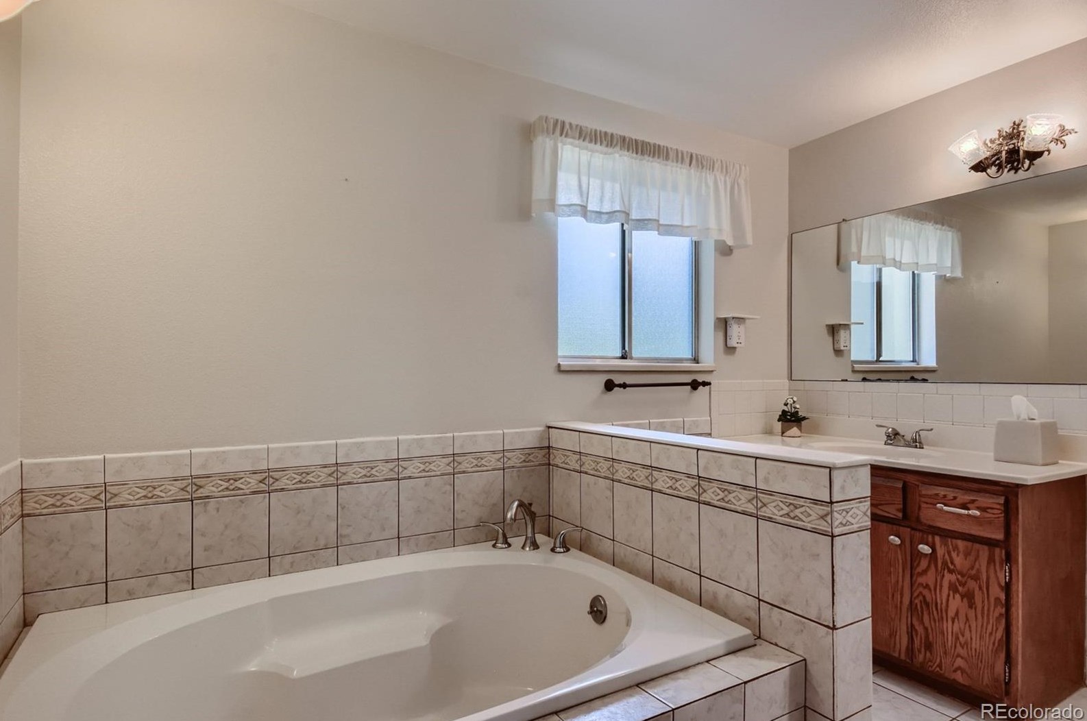 7264 Walden Dr, Littleton CO 80128-5466 exterior