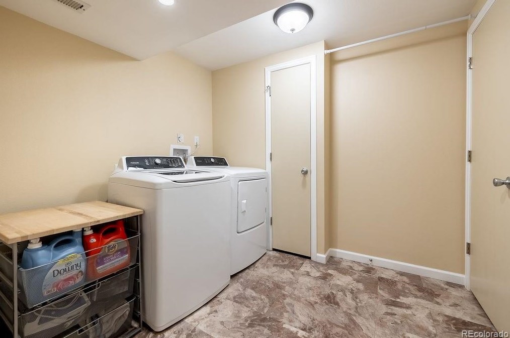 9725 Canberra Ct, Littleton CO 80130-7161 exterior