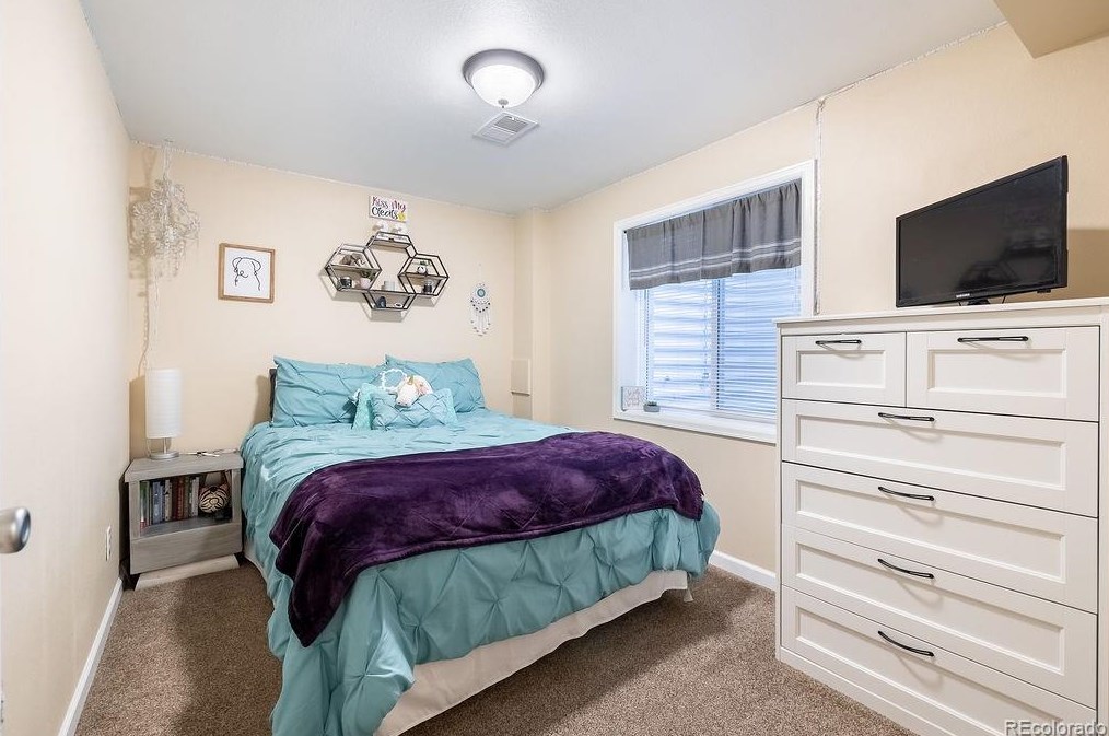 9725 Canberra Ct, Littleton CO 80130-7161 exterior