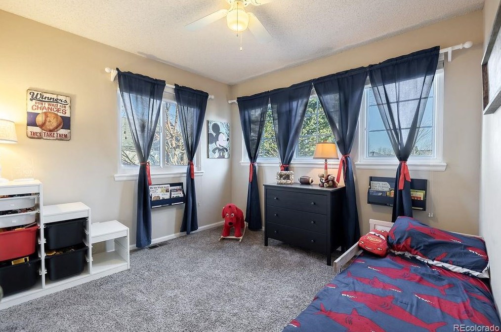 9725 Canberra Ct, Littleton CO 80130-7161 exterior