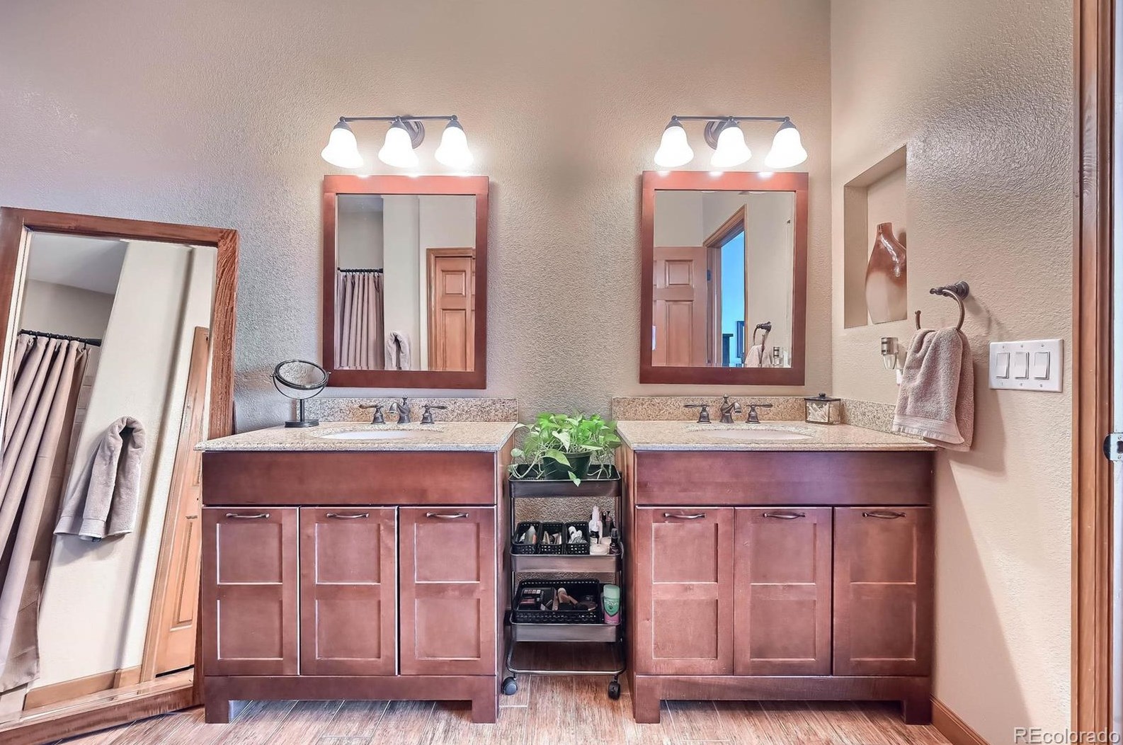 1947 Rose Petal Ct, Castle Rock CO 80109-3540 exterior