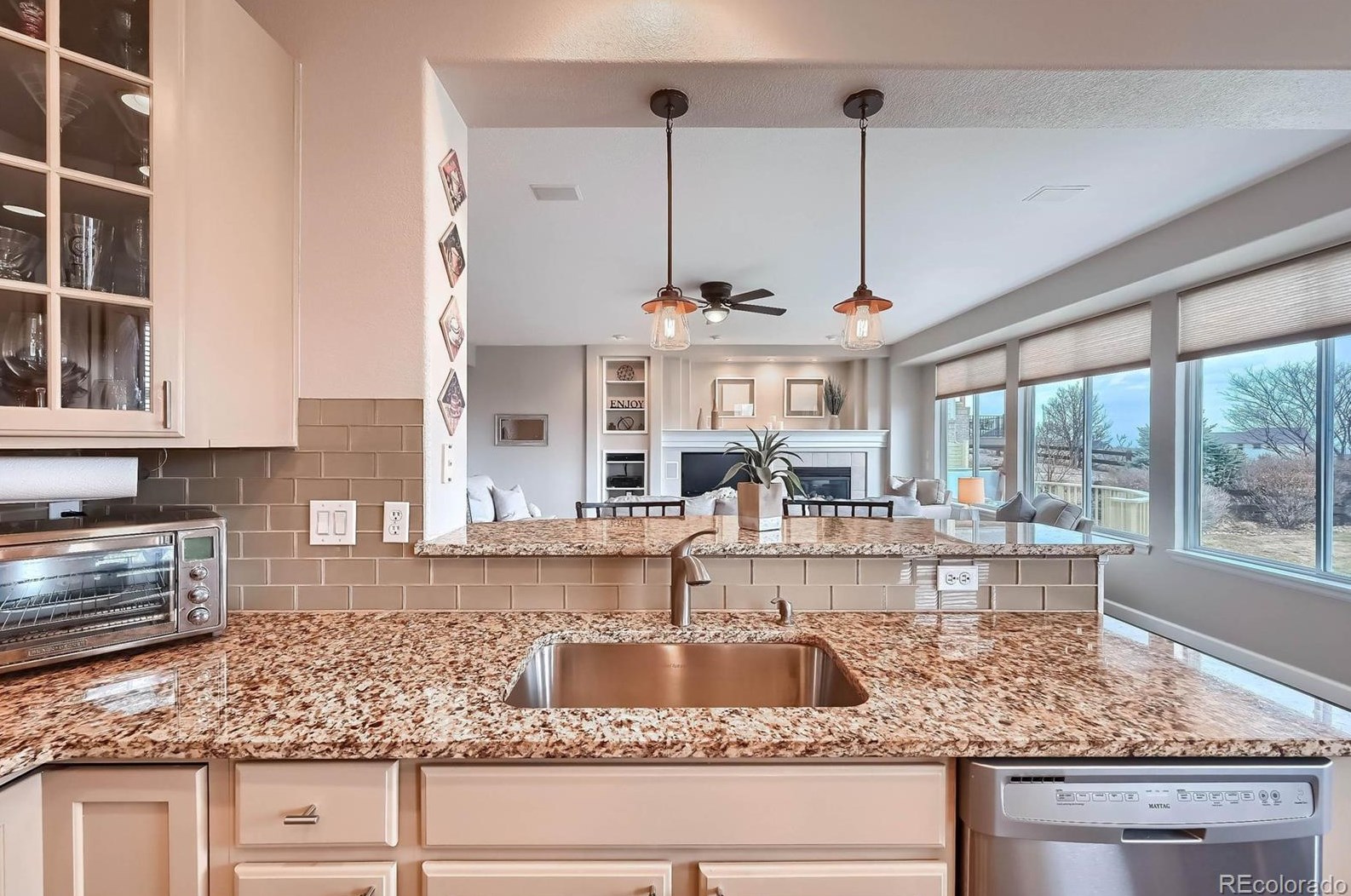 1947 Rose Petal Ct, Castle Rock CO 80109-3540 exterior